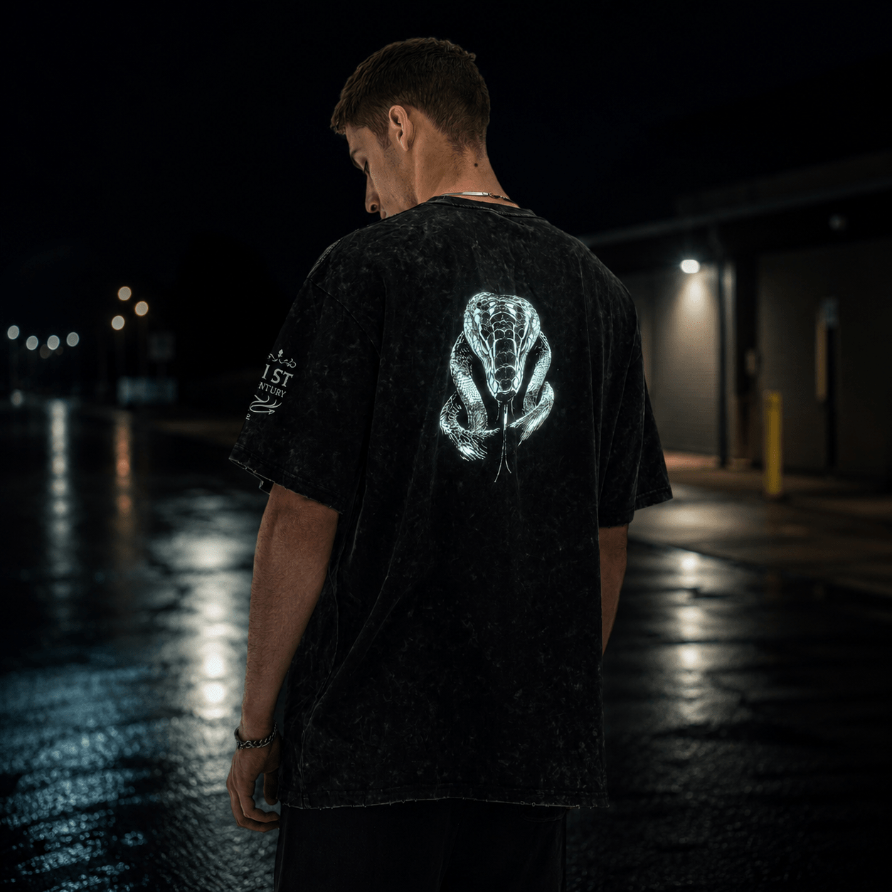Be Real Glow Snake - DIABOLIC ELEGANCE